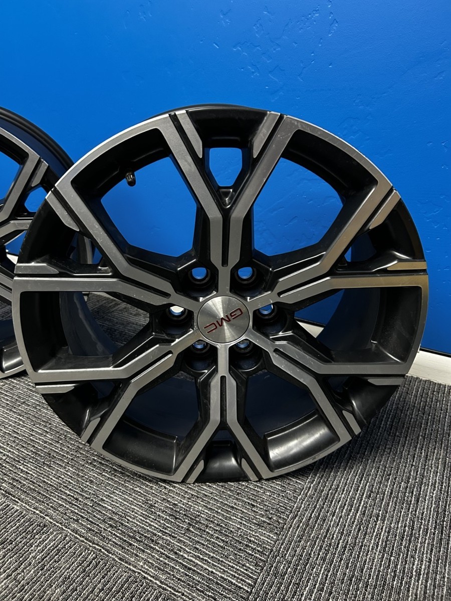 New OEM wheels 2026 GMC Acadia, Four 18-inch wheels machined