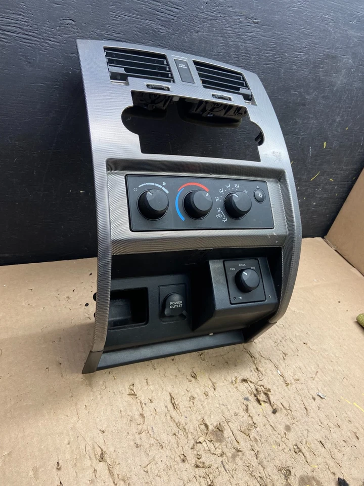 Dodge Dakota 2005 2007 control de temperatura climática radio panel bisel T8455 DG Foto 2 de 4