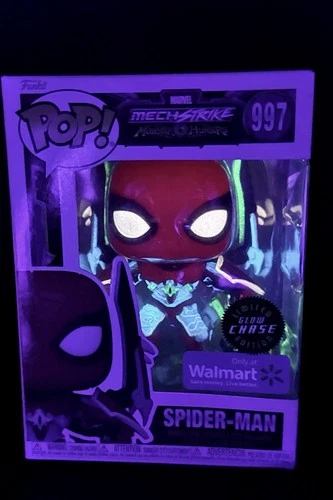 Funko Pop SpiderMan Chase + Common MechStrike Walmart VAULTED Marvel + Protector