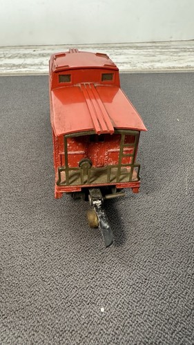 American Flyer 630 Reading Caboose - Black Plastic Frame - Lighted - Picture 4 of 7
