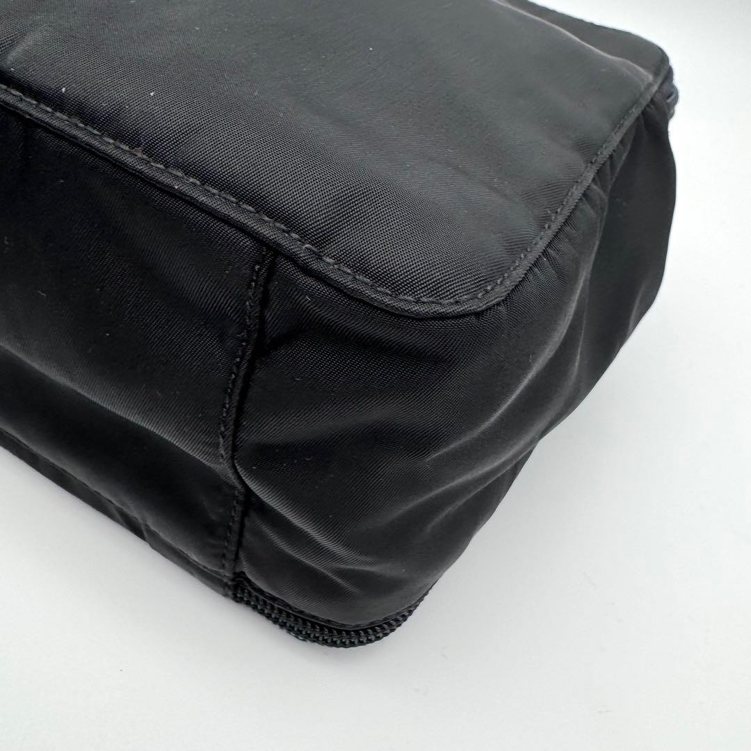 Excellent Condition PRADA Handbag Multifunctional… - image 9