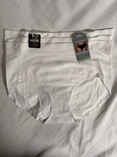 NEW Bali Briefs Comfort Revolution Briefs Women  s X-Large 3 Pair White DFMSB3