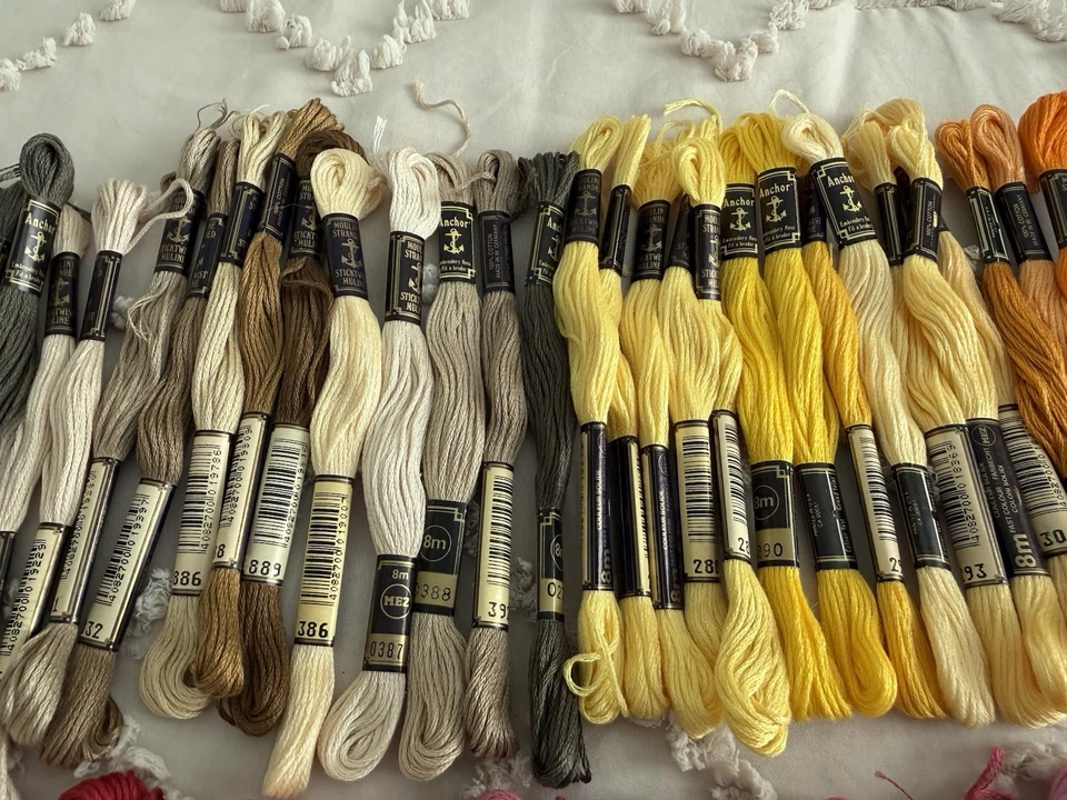 300 Vintage Anchor Mouline Embroidery Skeins Floss Thread Cotton - Image 4 of 4