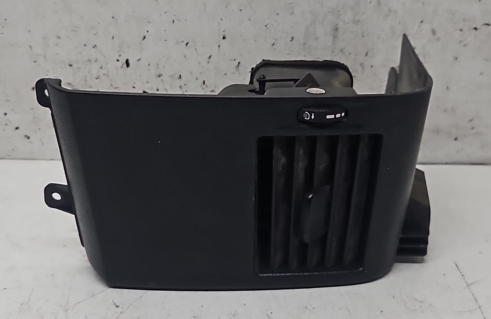 BOCCHETTA ARIA CRUSCOTTO SX PER MERCEDES Sprinter Serie 310 (11>)