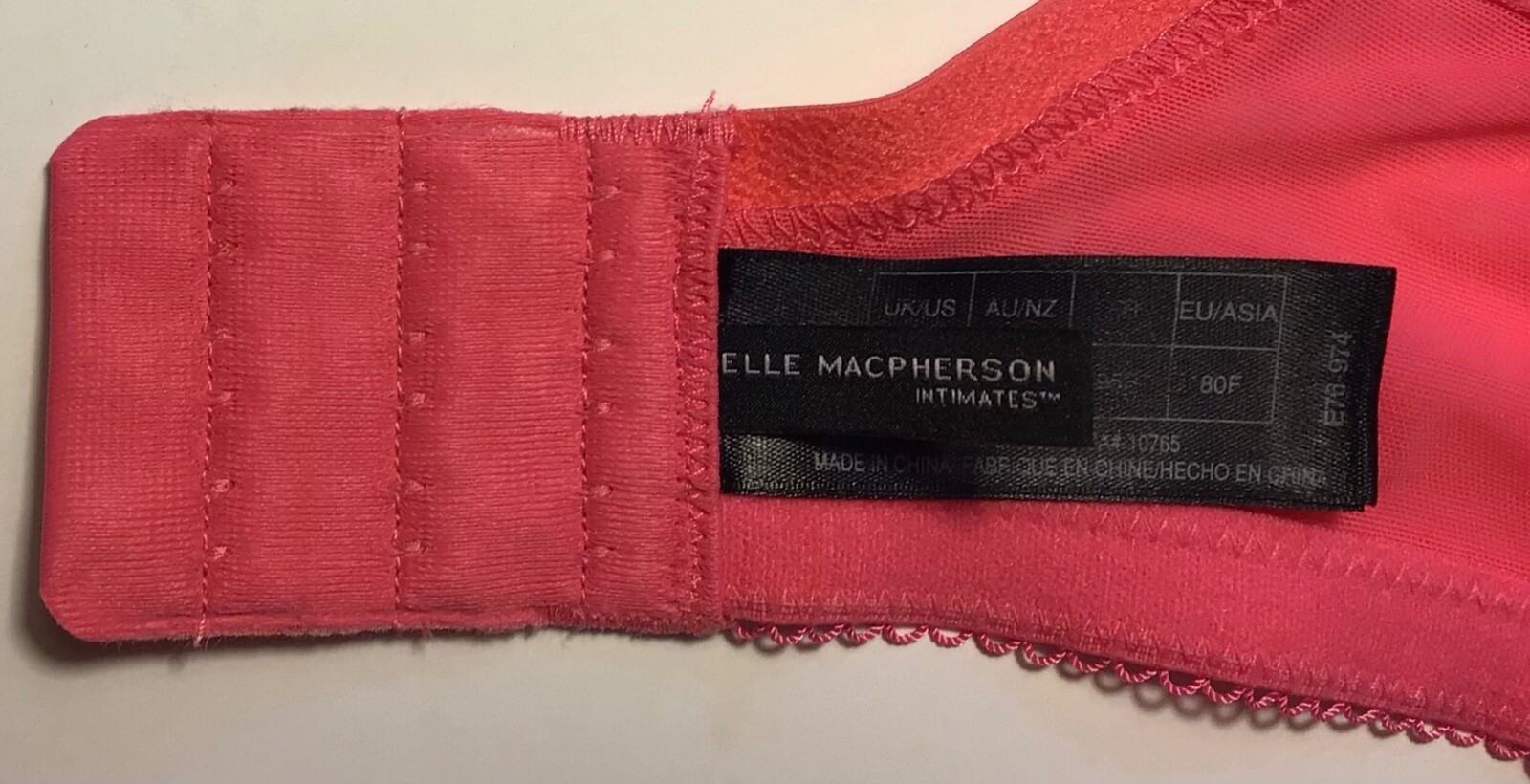 Elle Macpherson Intimates Size 36F Underwire Bra - image 9
