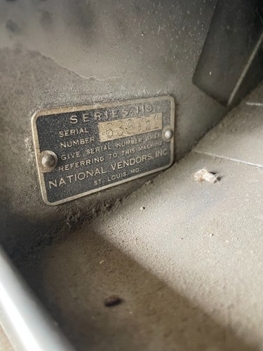 1 NATIONAL VENDORS VINTAGE CIGARETTE AND 2 VINTAGE CANDY MACHINES SOLD *AS IS* - Picture 2 of 9
