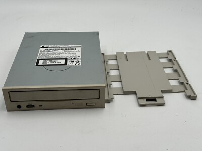 AppleCD 32X internal ATAPI CD-ROM Drive With Sled UNTESTED