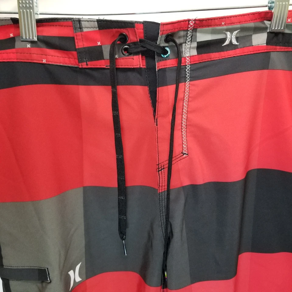 Hurley Phantom Boardshorts Rojo Negro y Gris Hombre Talla 30 Buen Estado Foto 4 de 4