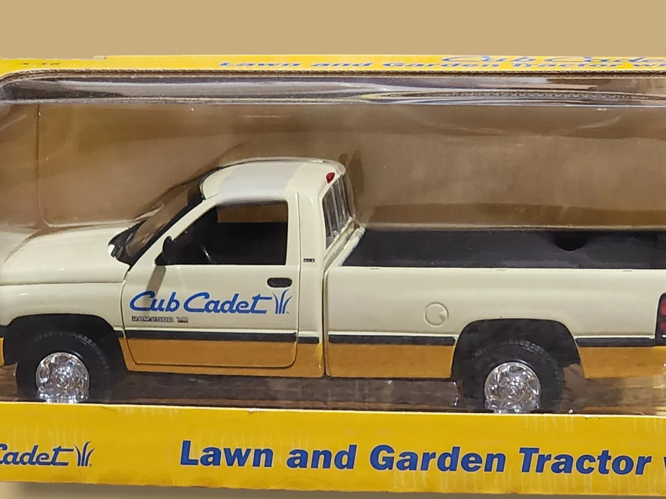 2000 ERTL Cub Cadet Lawn Mower & Dodge Pickup Truck 1/16 Scale Diecast Sealed! - Image 3 of 4