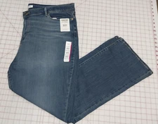 Signature Gold By Levi Strauss & Co. NEW Women's Mid Rise Bootcut Stretch Jean