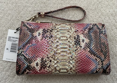 New Brahmin DAISY Large Zip Wristlet Clutch PINK ALL OVER SNAKE Iridescent NWT - Picture 3 of 16