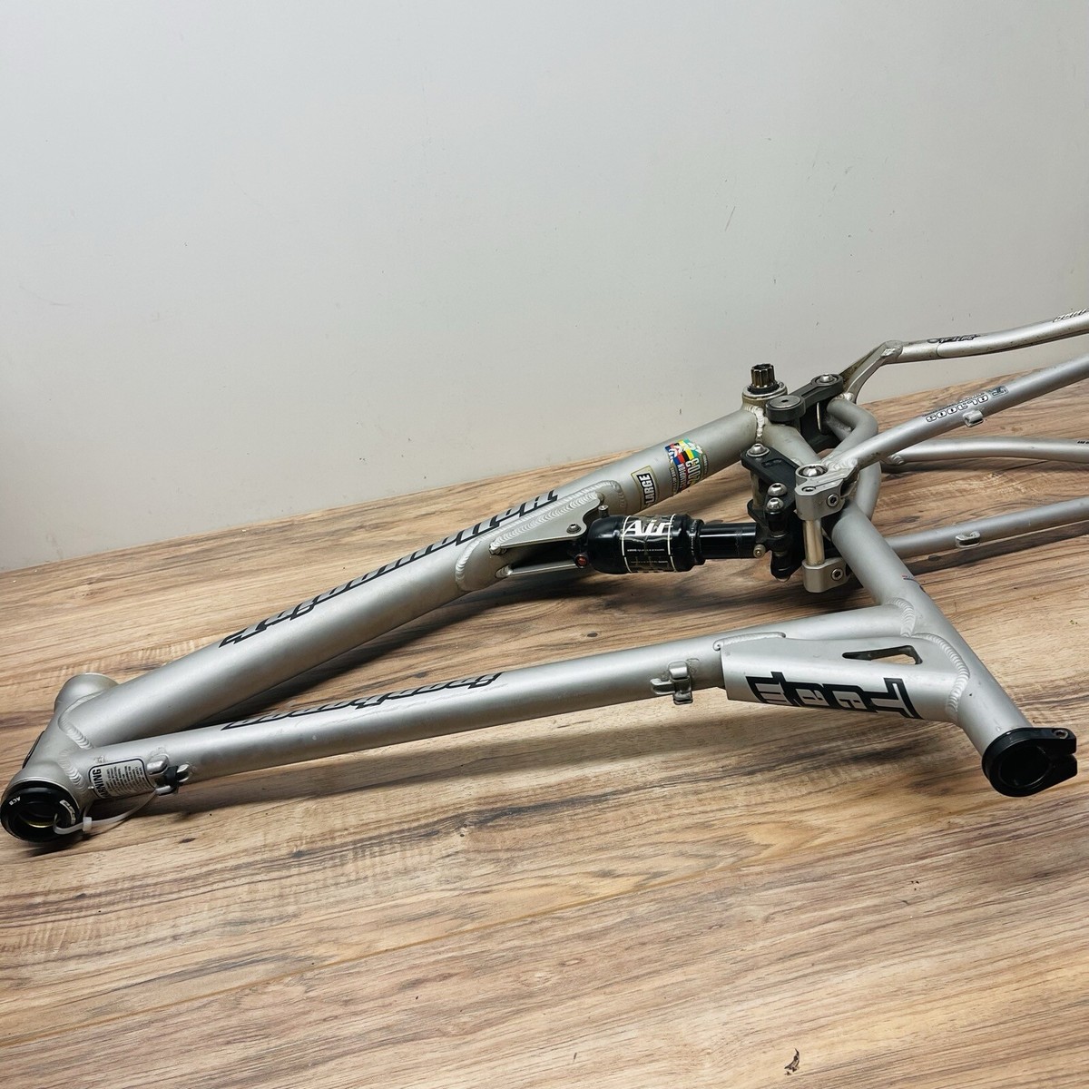 2003 Ironhorse Hollowpoint Team Full Suspension MTB Frame Large 26