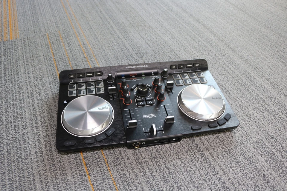 Hercules Universal DJ Controller - Android/iOS/Mac/PC - Image 2 of 4