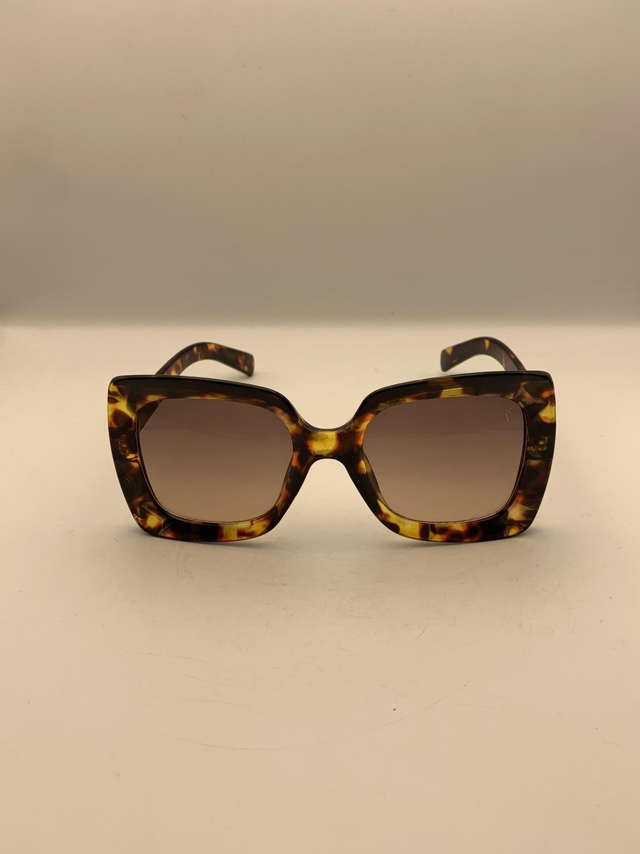 Vera Wang Oversized Sunglasses Black Frame Brown Gradient Lenses w Case Women’s Serova-Tortoise__71145__09773.  main image 4