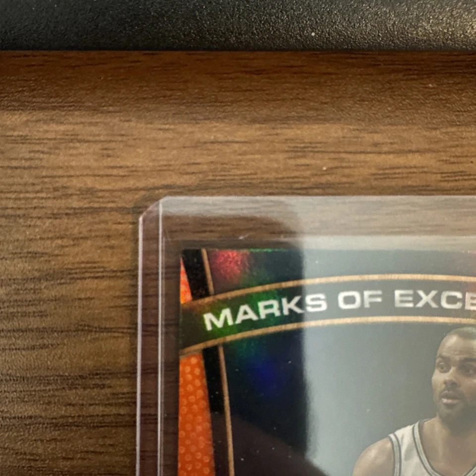 Baloncesto Topps 2025-26 MARCAS DE EXCELENCIA Tony Parker naranja automático/25 SSP 🔥 Foto 3 de 4
