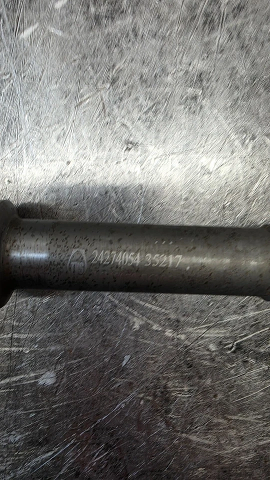 Chevy Colorado 2018 eje de entrada 8L45 usado Foto 2 de 2