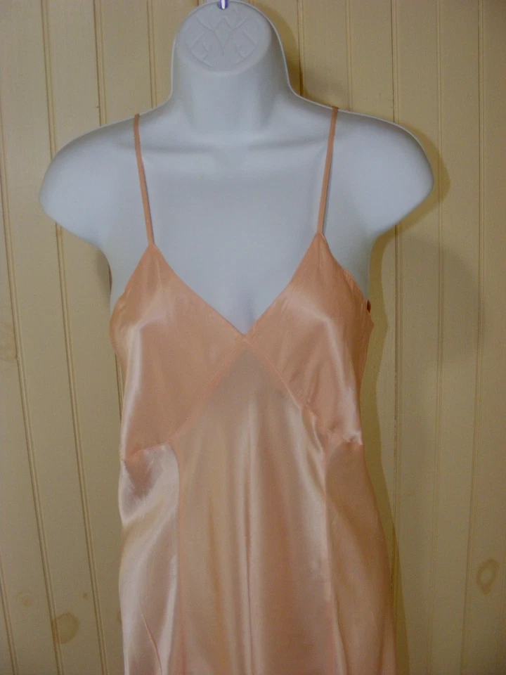 VESTIDO AÑOS 30 SLIP MELOCOTÓN SATINADO CORTE BIA ALETA ERABARBARA LEE TALLA 33 DBL taza de tela Foto 3 de 4