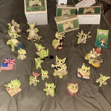 Vintage 17 pc The Whimsical World Of Pocket Dragons Figurines 1 3/4 “ to 3 1/2 “