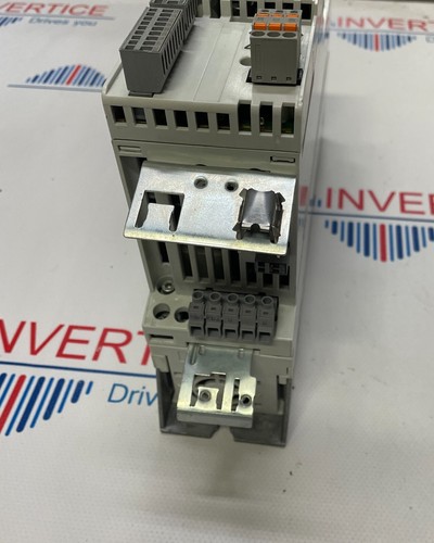 Lenze 8400 E84AVSCE2224SX0 SW 04.00 2.2kW - Bild 4 von 5