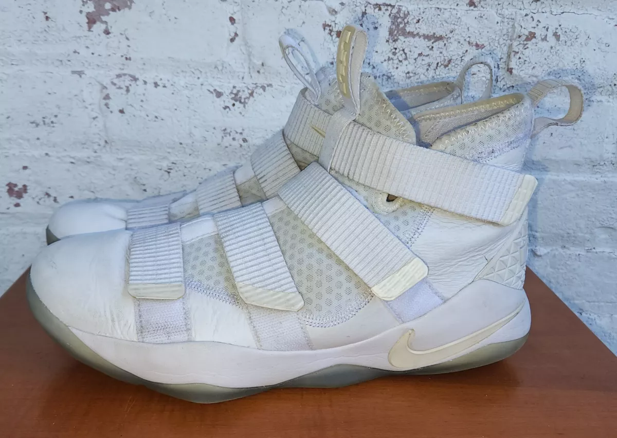 Nike lebron shop soldier xl