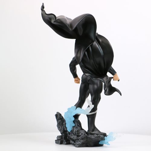 PUREARTS DC Heroes Superman Black & Silver Version 1:8 Scale Statue PX Exclusive - Picture 6 of 8
