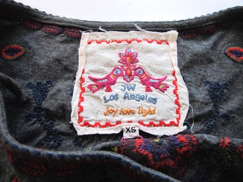 Johnny Was LA Poncho Grey with Red & Black Embroidery Shell Cotton - Picture 7 of 9