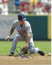 Omar Vizquel autographed 8x10 Cleveland Indians Free Shipping  #S488