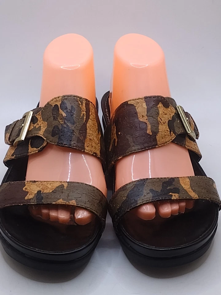 Sandalias de plataforma plana White Mountain para mujer talla 9 M camufladas de corcho Foto 2 de 4