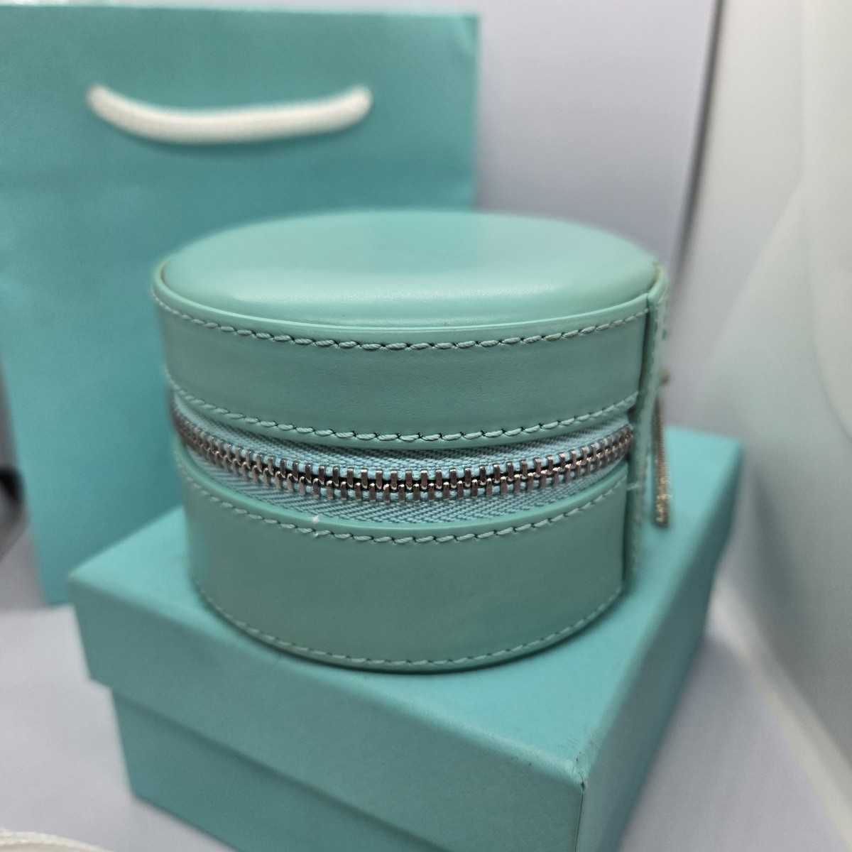 Tiffany & Co Round Jewelry Storage Case Leather Mini Box Made in