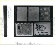 1989 Press Photo Microchips made at Southwest Research - sax25394