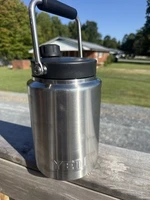 YETI Rambler 1/2 Gallon Jug Stainless Steel 72 Ounce Handle Magnetic Cap Lid