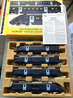 Hornby OO ‘Visitor Centre’ Southeastern Class 395 Javelin Train Pack R3813