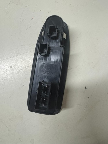 PEUGEOT 208 RIGHT FRONT WINDOW SWITCH A9, HATCH , 01/12-12/15, 96749624ZD - Picture 17 of 18