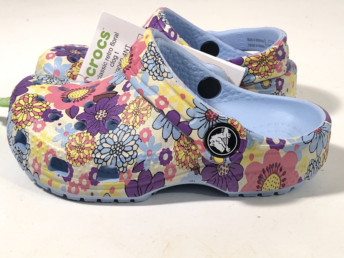 CROCS CLASSIC RETRO FLORAL TODDLER GIRLS' C8 LIGHT BLUE CASUAL