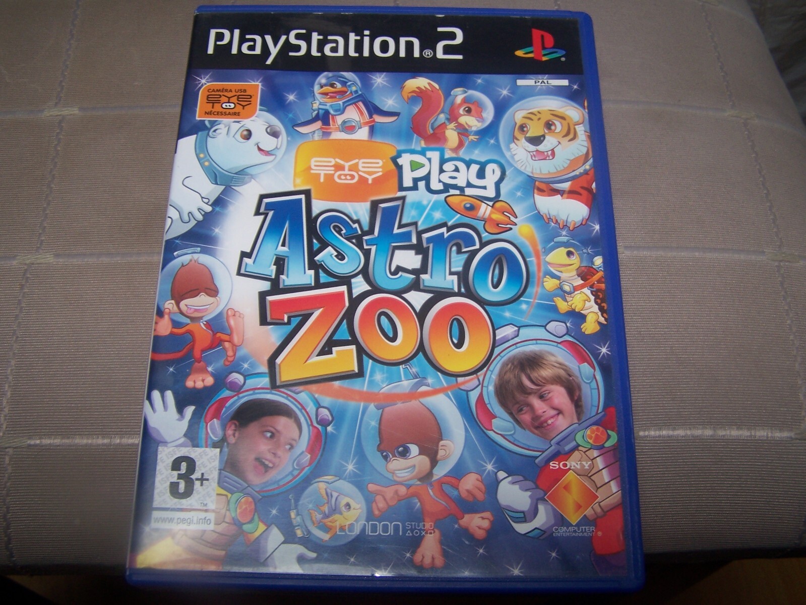 EYETOY PLAY ASTRO ZOO -  PS2 - VF - BOITE CD  LIVRET