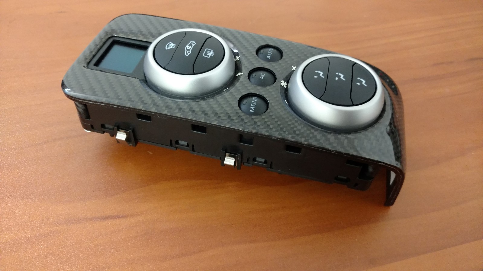 MCLAREN MP4-12C CARBON FIBER DOOR CONTROL SWITCH UNIT OEM 11M2365CP .01