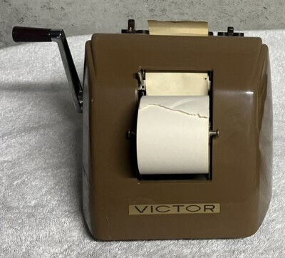 Vintage Victor 8-Column Hand Crank Adding Machine Mechanical