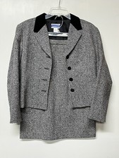 Vintage Pendleton Wool Skirt  Blazer Suit Women's Size 6P Gray Velvet Collar
