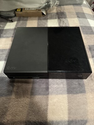 その他 Xbox one 500GB Microsoft Xbox One 500GB Console - Black, with Controller