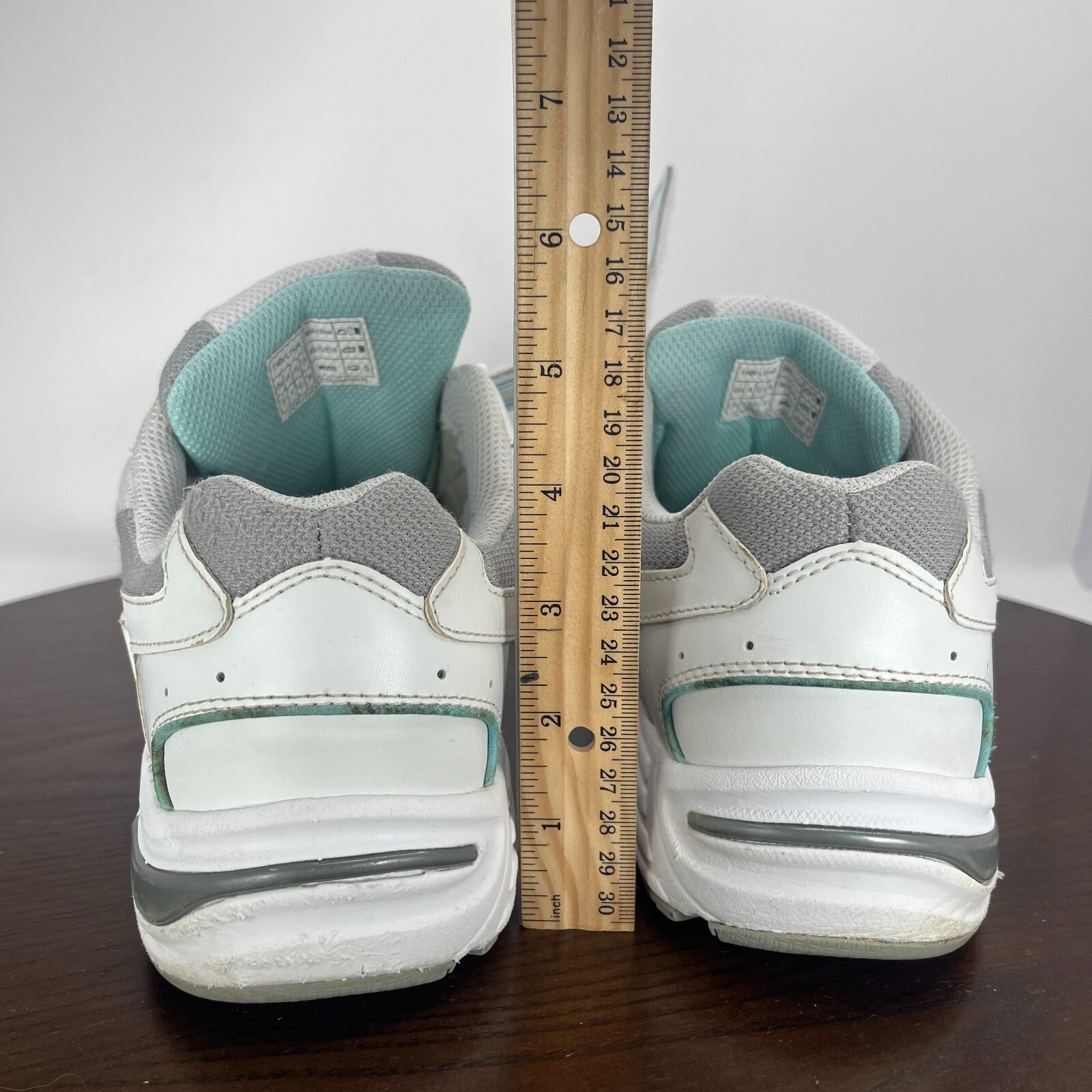 Vionic Tabi Shoes Women's 9 Wide White Gray Leather Double Strap Walking Sneaker