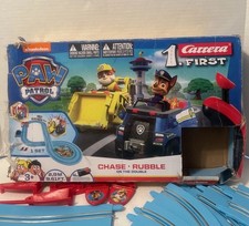 Paw Patrol Race Track CARRERA CIRCUIT 2.4 m -1 Chase Racer 1-Rubble Racer