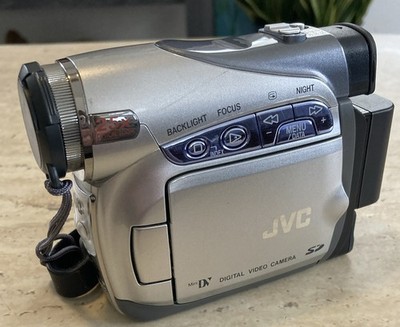 JVC MiniDV Digital Camcorder Video Camera GR-D270U 25x Optical Zoom
