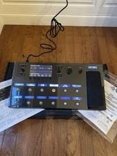 Line 6 Helix Floor Guitar Effect Unit