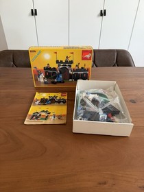 Lego Legoland Set 6059 Knight's Stronghold inc Box, Instructions 1990
