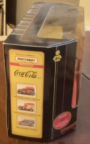 Vintage Die Cast Matchbox Car. Coca Cola 1998 Box Van in Display Case. MIMB - Picture 2 of 5