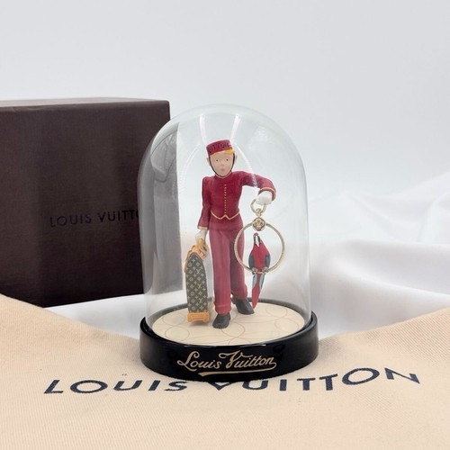 Louis Vuitton Glass Snow Globe Dome Hotel Page Boy Limited 2012 w/Box - Picture 3 of 10