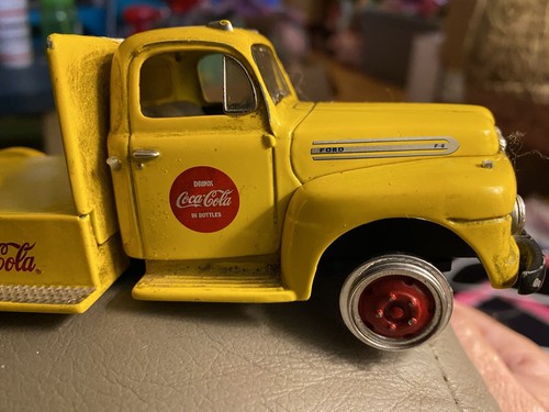1951 Ford Bottler’s Truck Coca-Cola Die-Cast Metal Replica @1992 - Picture 6 of 17