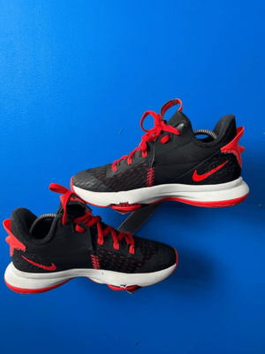 Nike Lebron Witness 5 Shoes Men display picture 3