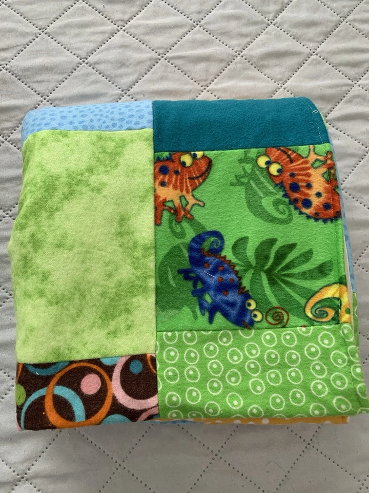 婴儿被子/扔手工36x36英寸虫子当代现代圆圈绿色 — 第 3/4 张图片