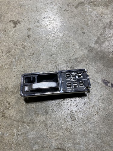 Jeep Cherokee XJ 84-96 Driver Master Switch Chrome (R88) - 第 1/19 張圖片